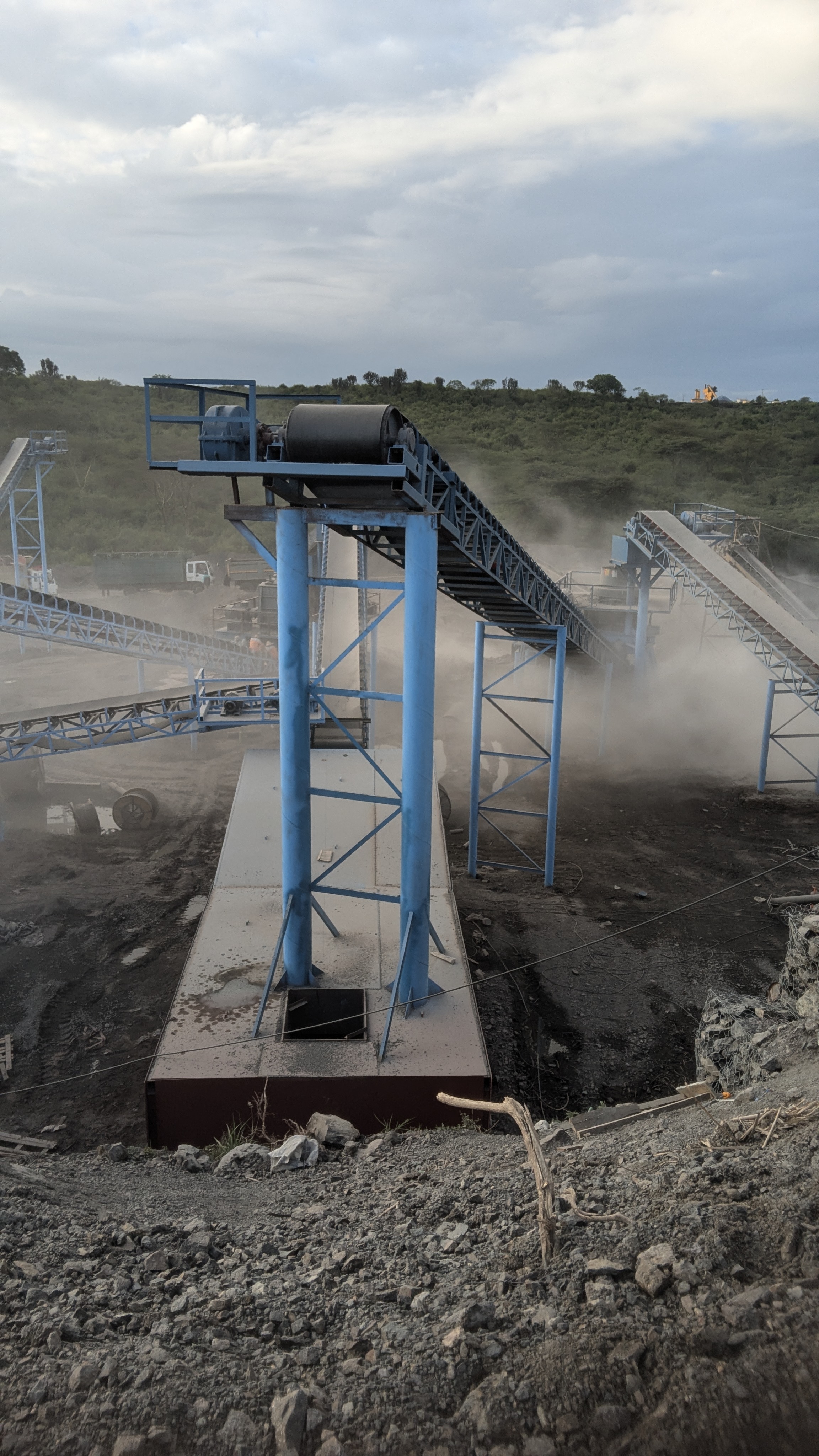 Crushing plant at Chaka producing dust and machine ballast